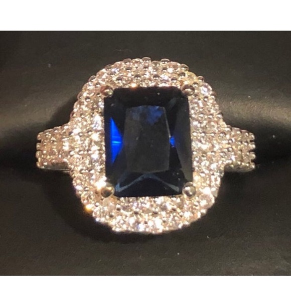Jewelry - New Blue Sapphire CZ & White Topaz 925 Ring size 7